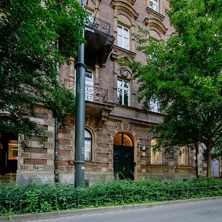 Jagiellonski Przy Rynku W Krakowie Krakkó